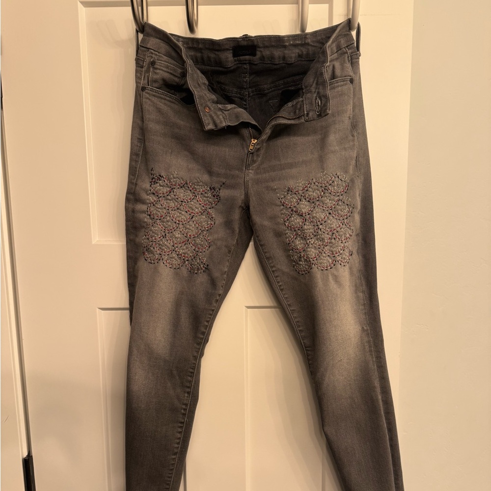 Upcycled Sashiko inspired upcycled Mother high waisted jeans - Picture 8 of 11
